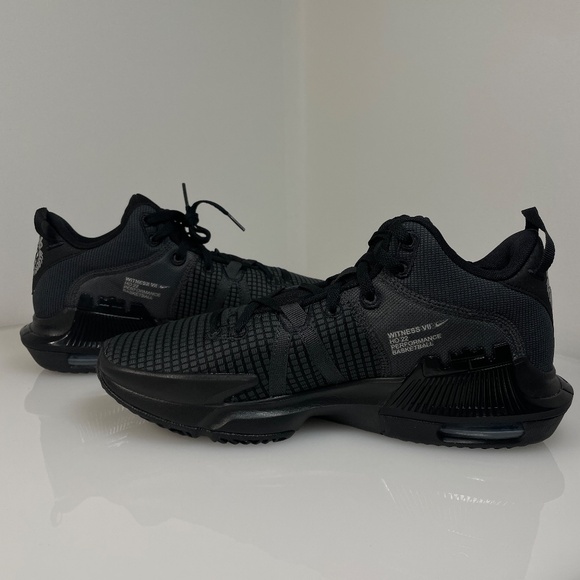Nike Lebron Witness 7 VII Size 10.5 Black/Black-Anthracite DM1123-004 - Picture 3 of 7